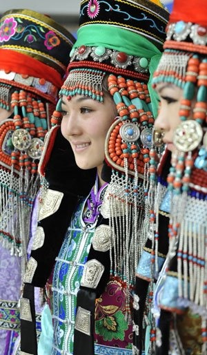 Ethnic%20Mongolian%20brides-Hohhot-China